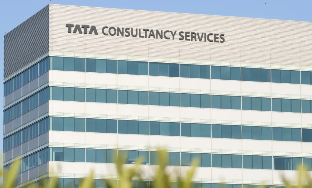 Crisis at TCS: Testing the Tata Way d308be16 0a59 4337 8b64 865f3926b827
